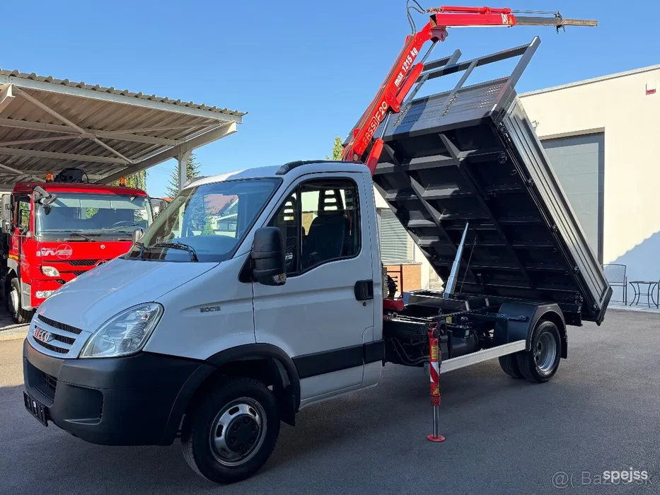 🚚✨ Iveco Daily – Trojstranný vyklápač s hydraulickou rukou - Michalovce - €21799 | Úžitkové vozidlá - fotka 1 z 9