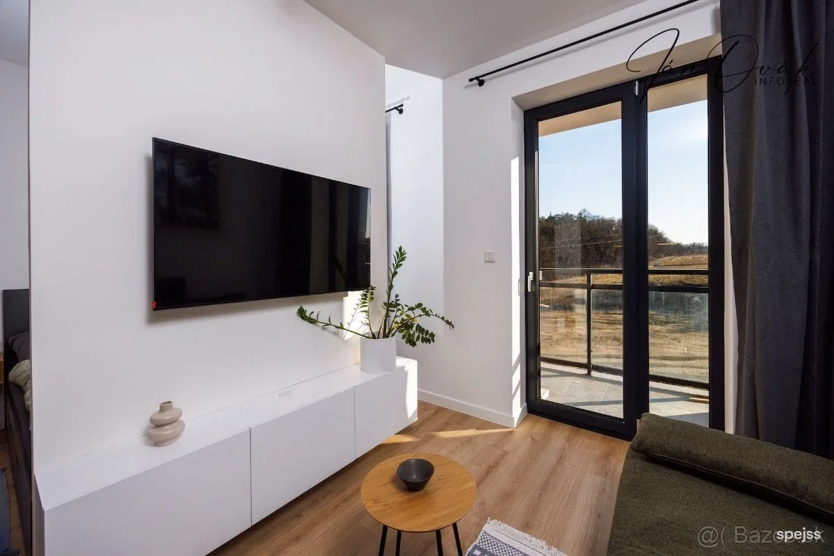 🏢 Moderný 1,5 izbový byt v Košiciach